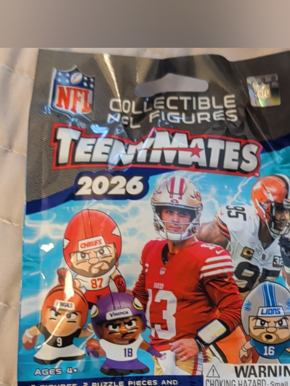 Teenymates NFL 2026 Teenymates Figures Set w/ Puzzle Pieces & Collector Sheet